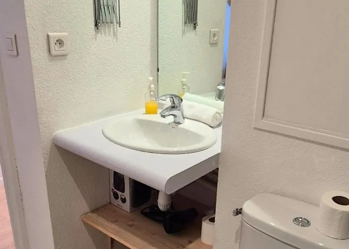 Apartment Angelique- Matelas Confort - Clim - Wifi - Gare *