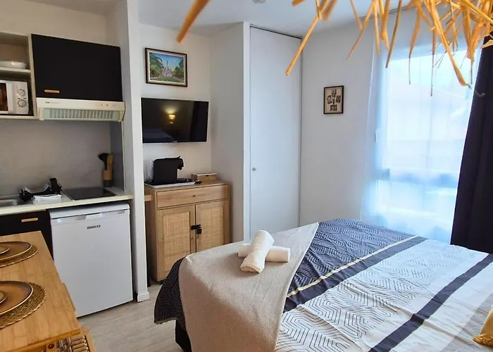 Angelique- Matelas Confort - Clim - Wifi - Gare *