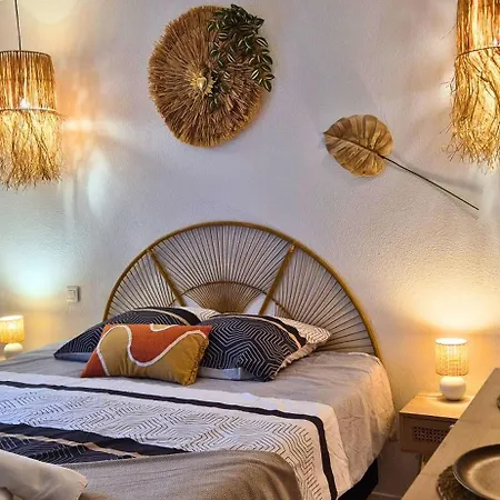 Angelique- Matelas Confort - Clim - Wifi - Gare Apartman