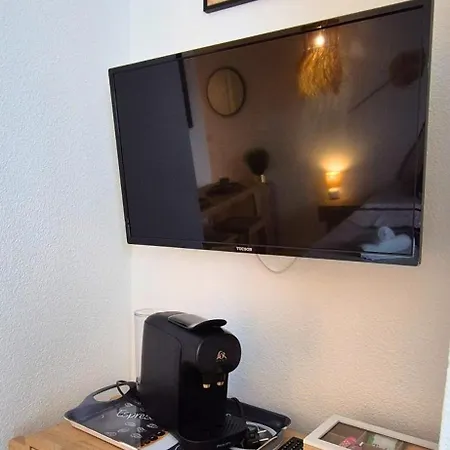 Angelique- Matelas Confort - Clim - Wifi - Gare