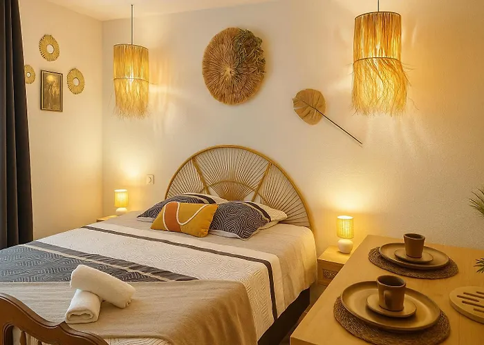 Angelique- Matelas Confort - Clim - Wifi - Gare Apartment *