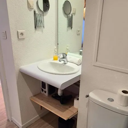 Apartament Angelique- Matelas Confort - Clim - Wifi - Gare *